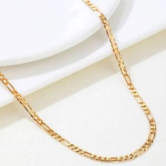 Cuban Chain Gold Plated Necklace, Minimalist Versatile Necklace, Unisex Jewelry - Picture 8 of 10